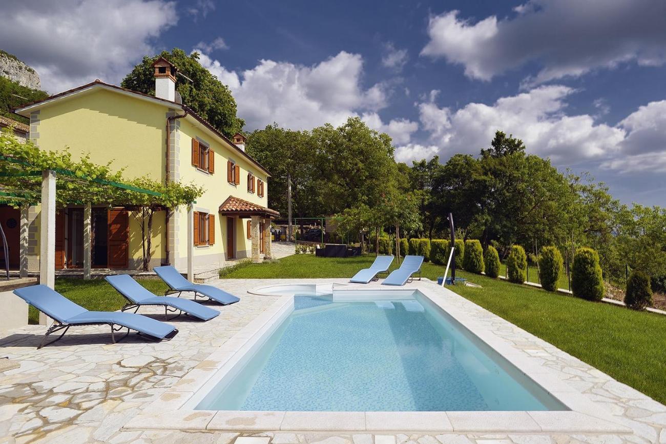 Villa Bella Lupoglav  Ngoại thất bức ảnh