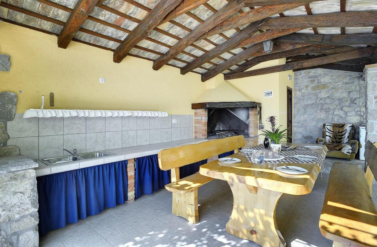 Villa Bella Lupoglav  Ngoại thất bức ảnh