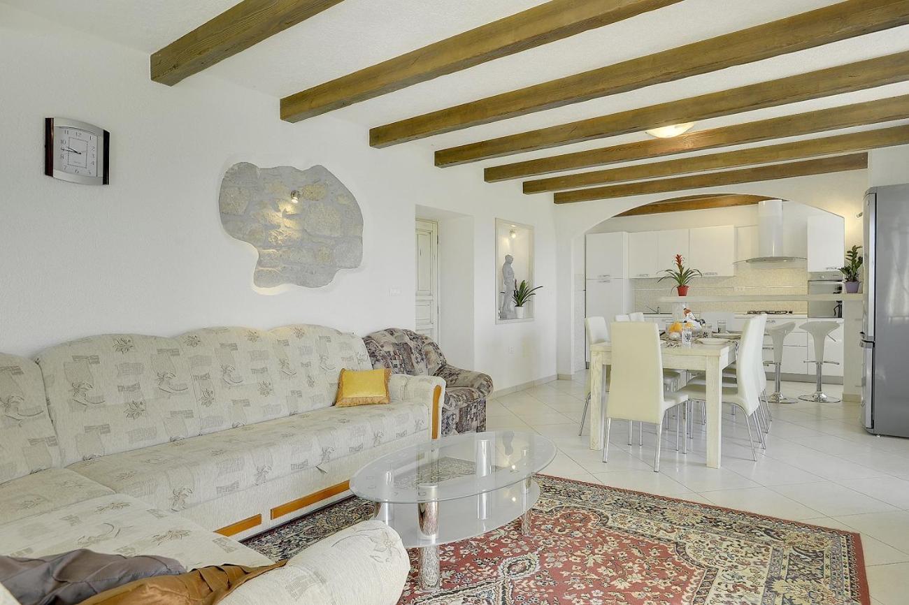 Villa Bella Lupoglav  Ngoại thất bức ảnh