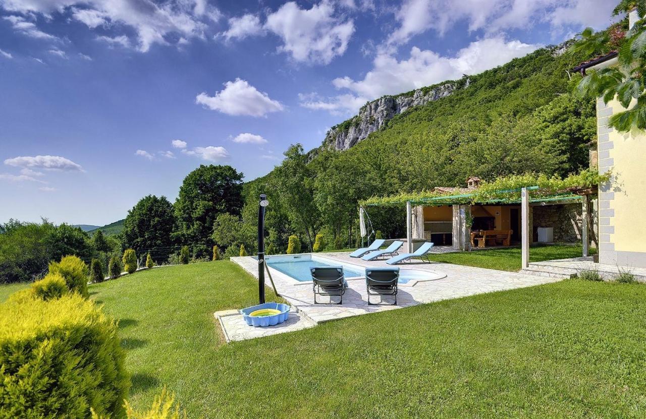 Villa Bella Lupoglav  Ngoại thất bức ảnh